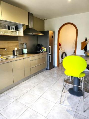 Landes 40250 MUGRON, propriété comprenant 2 maisons 184 m²  et 125 m²