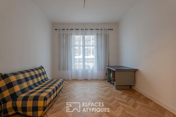 Appartement de 4 pièces traversant avec terrasse sur la Rue de France