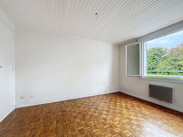 EXCLUSIVITE - MAISON INDIVIDUELLE DE 117 M² SUR 759 M² DE TERRAIN AVEC PISCINE