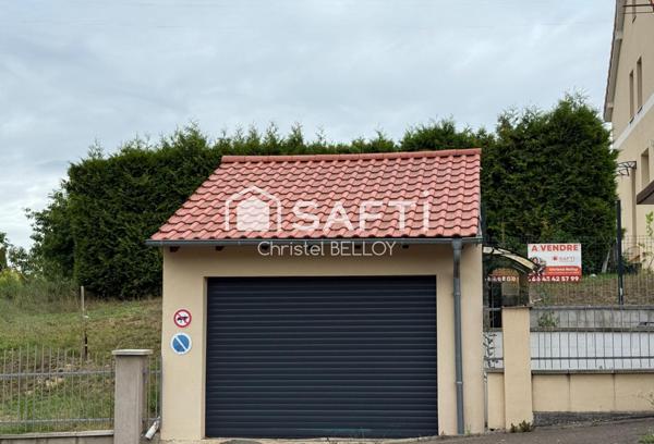 Maison familiale de 136m2 avec jardin et terrasse.