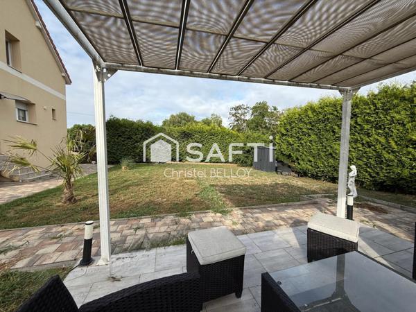 Maison familiale de 136m2 avec jardin et terrasse.