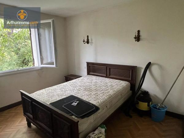 Vente                                                      Maison
                        
                     5 pièces                      107 m2                     à Marmande