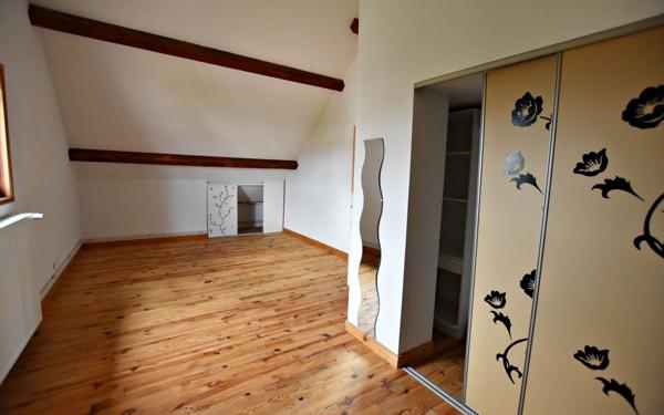 Maison à vendre    6 pièces • 194,28 m2 Villerest