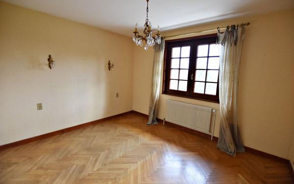 Maison à vendre    6 pièces • 194,28 m2 Villerest