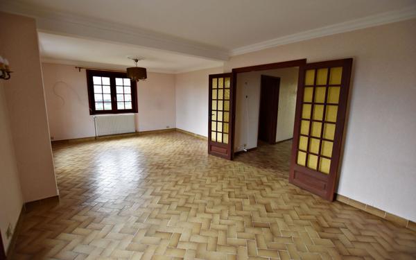 Maison à vendre    6 pièces • 194,28 m2 Villerest