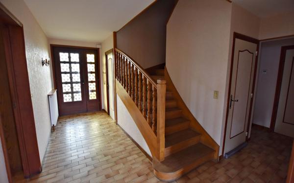 Maison à vendre    6 pièces • 194,28 m2 Villerest