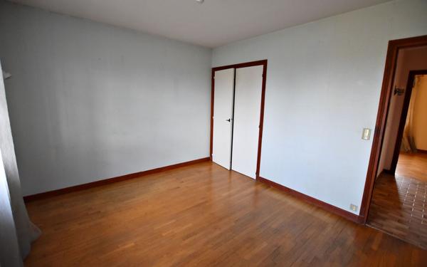 Maison à vendre    6 pièces • 194,28 m2 Villerest