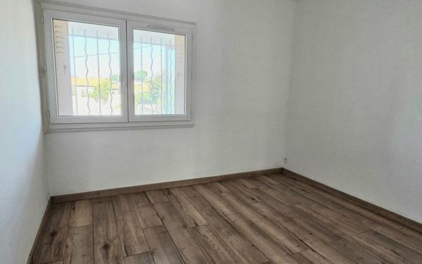 Appartement à vendre    3 pièces • 68,09 m2 Marseille 10