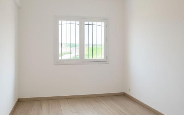 Appartement à vendre    3 pièces • 68,09 m2 Marseille 10