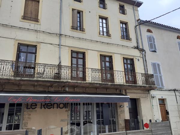 Appartement Mont De Marsan T1 bis avec balcon 25,50 m2