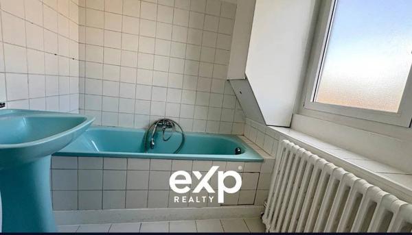 Maison de ville au calme rénovée