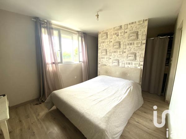 House for sale 6 rooms 110 m² Saint-Lubin-des-Joncherets