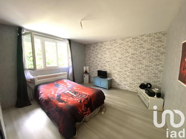 House for sale 6 rooms 110 m² Saint-Lubin-des-Joncherets