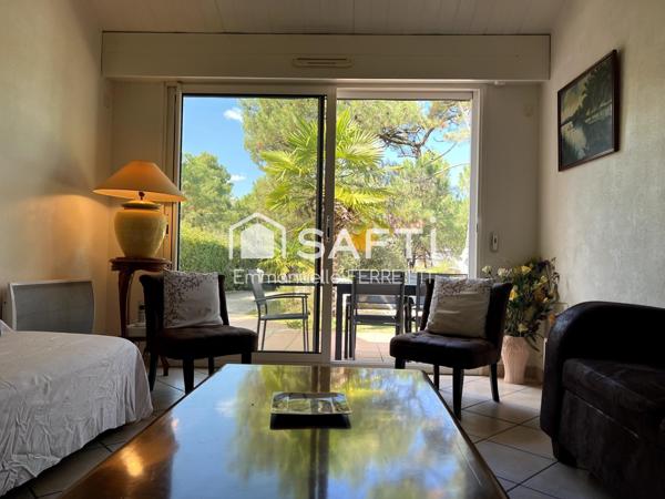 ACCES PLAGE POUR CETTE PROPRIETE AVEC PISCINE