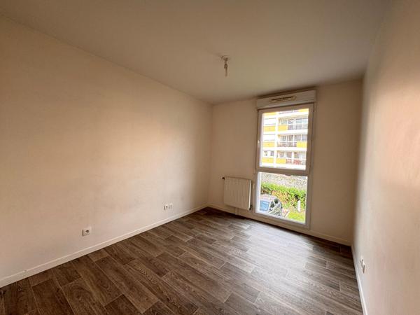 LES ORMEAUX - APPARTEMENT F3 DE 75M2 AVEC BALCON ET PARKING