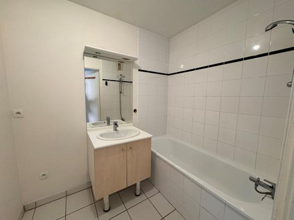 LES ORMEAUX - APPARTEMENT F3 DE 75M2 AVEC BALCON ET PARKING