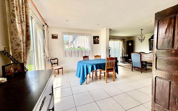 Maison à vendre    5 pièces • 121 m2 Séné