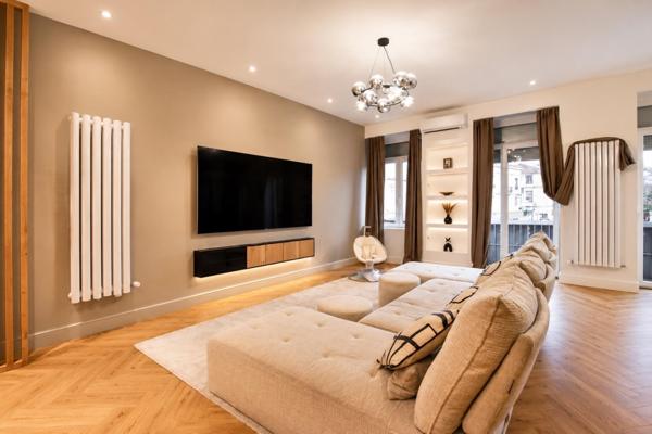 Appartement à FIRMINY, 42700 - 5 pièces 206m²