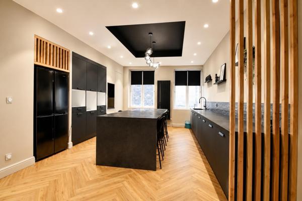 Appartement à FIRMINY, 42700 - 5 pièces 206m²