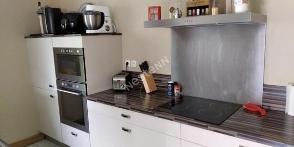 Maison de 140 m² avec grand jardin en bordure de forêt, idéalement située près de Bergerac.