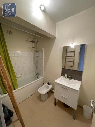 Appartement à louer 2 pièces 59.14m²