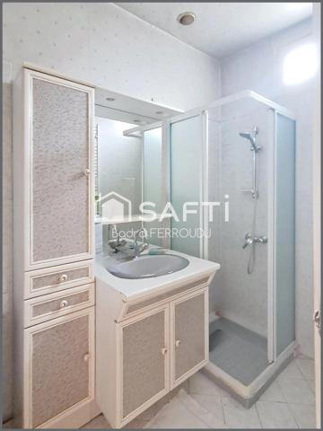 Maison avec potentiel.