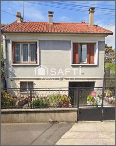 Maison avec potentiel.