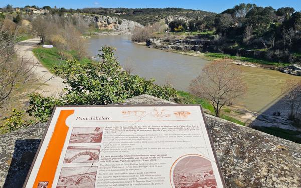 Terrain à vendre    Collias