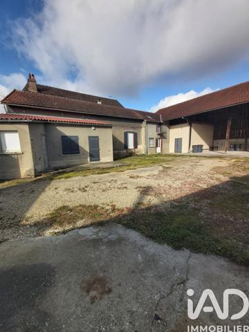 Immeuble à vendre 118 m² Sens