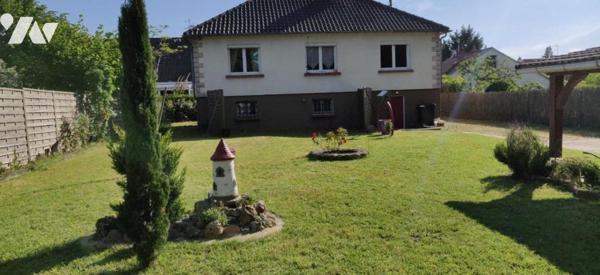 Pavillon sur sous sol surélevé en parfait état général