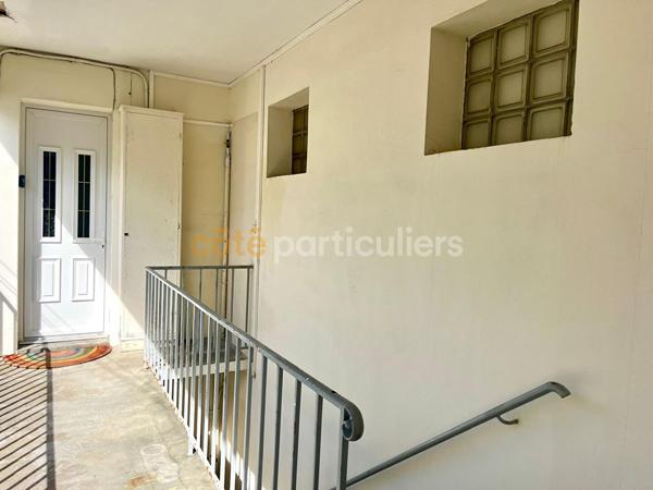 Vente
                Appartement55,9 m² - 3 Pièces -
                    ROYAN (17200)