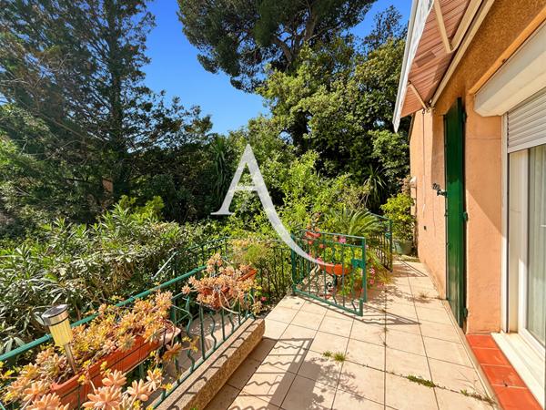 A vendre Maison T4 de 98 m2 avec jardin, terrasse et garage double Marseille 13013