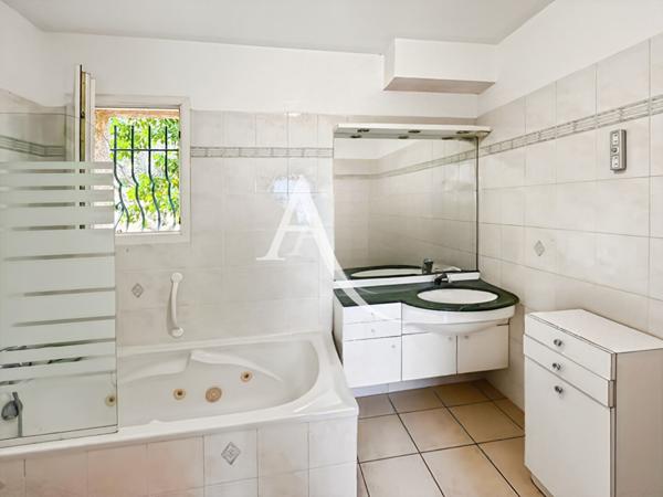 A vendre Maison T4 de 98 m2 avec jardin, terrasse et garage double Marseille 13013