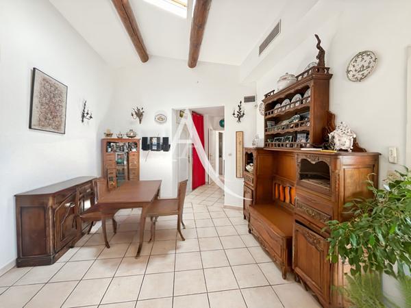 A vendre Maison T4 de 98 m2 avec jardin, terrasse et garage double Marseille 13013