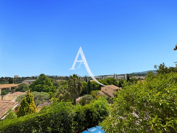 A vendre Maison T4 de 98 m2 avec jardin, terrasse et garage double Marseille 13013