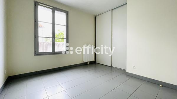 Maison
         4 pièces
        - 80 m² Exclusivité 242 000 € *