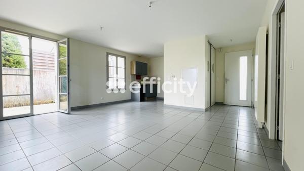 Maison
         4 pièces
        - 80 m² Exclusivité 242 000 € *