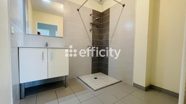 Maison
         4 pièces
        - 80 m² Exclusivité 242 000 € *