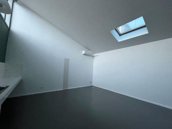 Local commercial 4 pièces T4 F4 130 m² à Belleville 22 RUE JEAN MACE 69220 à louer