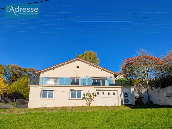 Maison avec 2 appartements indépendants et garage - Puy-l'Évêque, proche commodités