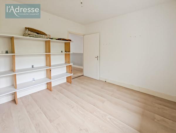 Maison avec 2 appartements indépendants et garage - Puy-l'Évêque, proche commodités