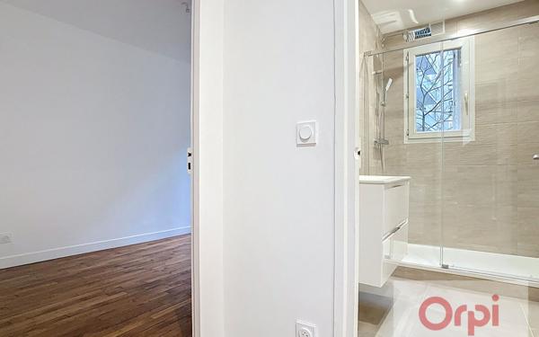 Appartement à vendre    2 pièces • 45,45 m2 Paris 15