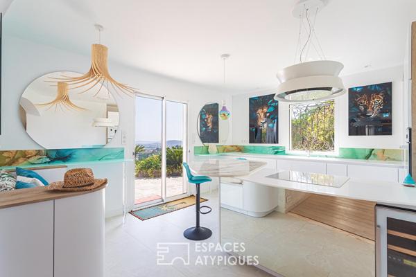 Propriété vue mer avec piscine