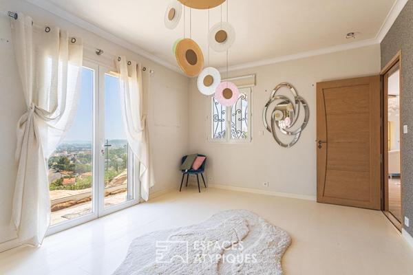 Propriété vue mer avec piscine