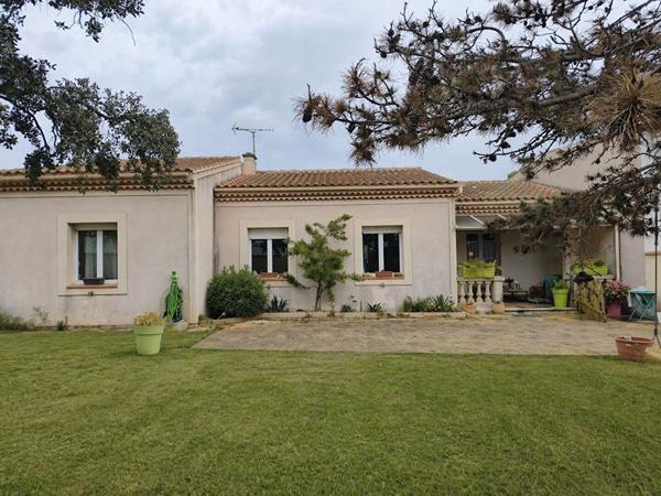 AVIGNON SORGUES - MAISON HABITATION + HANGAR  204 M² + TERRAIN 1500 M² A VENDRE