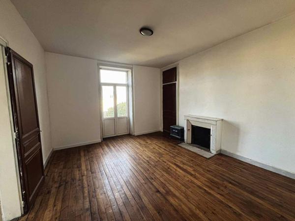 Maison Saint Yrieix La Perche 240 m2