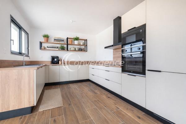 Maison
                                                                                                                                                                                                                                                                                                                        5 pièce(s)                                                                                                                                                                                                          4 chambre(s)                                                                                                                                                                                                          132.07  m²
