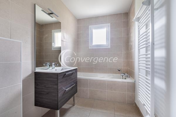 Maison
                                                                                                                                                                                                                                                                                                                        5 pièce(s)                                                                                                                                                                                                          4 chambre(s)                                                                                                                                                                                                          132.07  m²