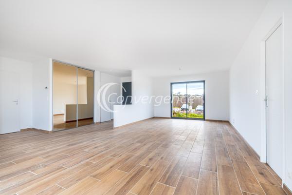Maison
                                                                                                                                                                                                                                                                                                                        5 pièce(s)                                                                                                                                                                                                          4 chambre(s)                                                                                                                                                                                                          132.07  m²