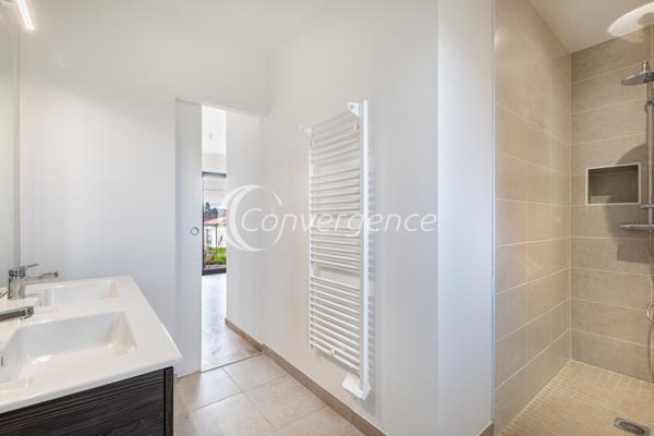 Maison
                                                                                                                                                                                                                                                                                                                        5 pièce(s)                                                                                                                                                                                                          4 chambre(s)                                                                                                                                                                                                          132.07  m²